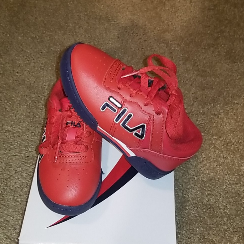 Fila - Picture 2 of 4